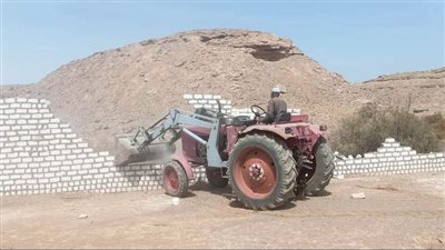 إزالة 85 حالة تعد على أملاك الدولة بمركزى إدفو وأسوان