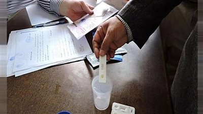 صندوق مكافحة للإدمان يجري حملة مفاجئة على موظفي حي حلوان لإجراء تحليل المخدرات