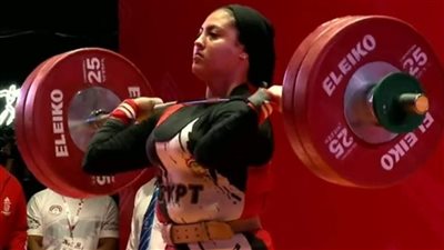 وزير الرياضة يهنئ عزمي محيلبة بفضية المونديال وفاطمة بفضية الأثقال 