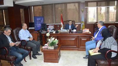 تفاصيل اجتماع لـ محافظ الغربية مع رئيس هيئة الطرق والكباري
