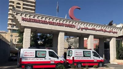 الهلال الأحمر الفلسطيني: استقبلنا سيارتي إسعاف و85 شاحنة مساعدات عبر معبر رفح اليوم