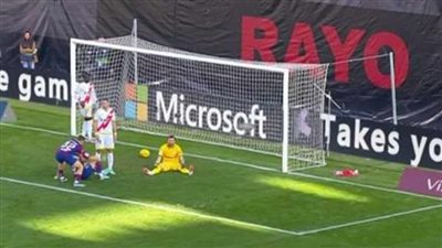 برشلونة يفلت من فخ رايو فايكانو بنيران صديقة 