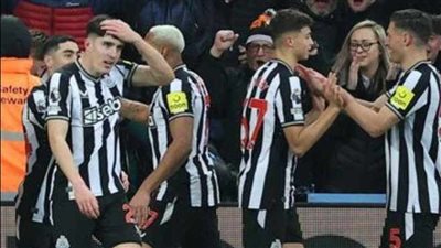 آرسنال يتصدر الدوري الإنجليزي..نيوكاسل يكتسح تشيلسي 