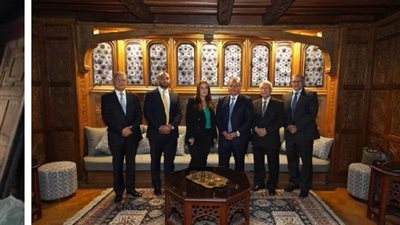 البنك الأهلي المصري يفتتح مقر 