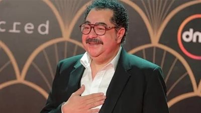 شاهد الصورة الأخيرة لـ طارق عبد العزيز من كواليس مسلسل 