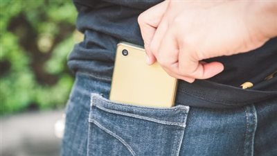 مقطع فيديو يفضح «حلواني» ارتكب واقعة مخجلة داخل محل سجاد بالسلام