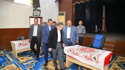 استعدادا للانتخابات الرئاسية.. محافظ الغربية يتفقد تجهيزات اللجان الانتخابية بسمنود