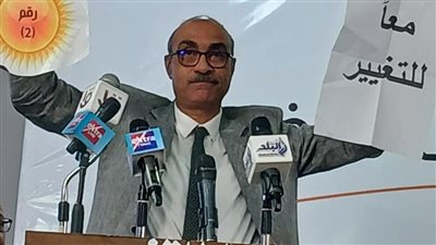 عضو بحملة فريد زهران يطالب بضرورة التغيير السلمي الأمن