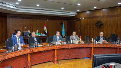 محافظ الغربية يشهد الاجتماع الشهري لمجلس جامعة طنطا.. اعرف التفاصيل 