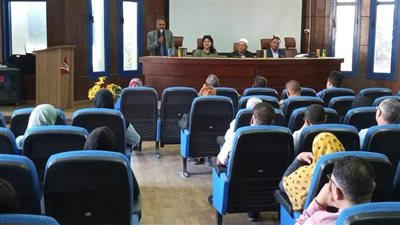 تنظيم لقاءات توعوية للشباب حول جرائم التهديد الالكتروني بالمنيا