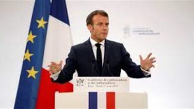 الرئيس الفرنسي: علينا توفير الدعم لمشروعات الصناعات الخضراء