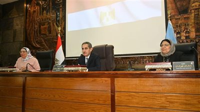 لحثهم على المشاركة بالانتخابات.. محافظ الغربية يعقد لقاءا توعويا لتحفيز السيدات والفتيات