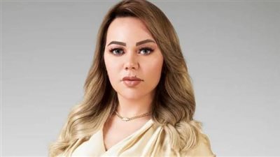 أسما إبراهيم تطالب بحجب 