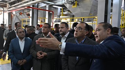 رئيس الوزراء يتفقد الشركة الدولية لاستخلاص الزيوت المتعددة «أويلكس oilex»