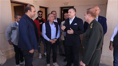 وزير السياحة والآثار يتفقد مدخل منطقة آثار سقارة الجديد والمخزن المتحفي