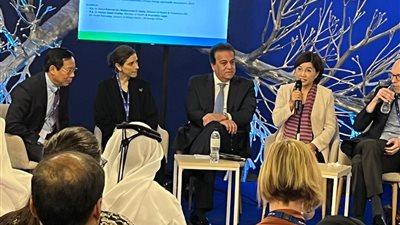 وزير الصحة يؤكد ضرورة دمج اعتبارات تغير المناخ في تصميم مرافق الرعاية الصحية