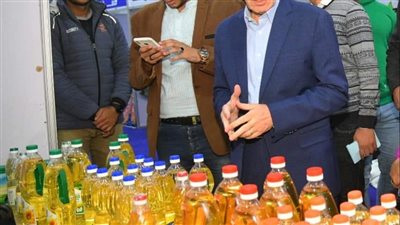 متابعة مستمرة للأسواق.. محافظ الغربية يتفقد معرض السلع الغذائية 