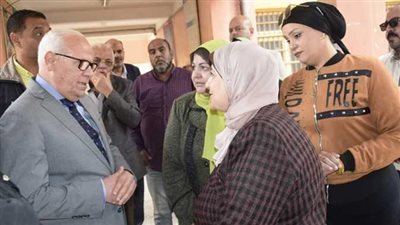 محافظ بورسعيد يتفقد لجان الانتخابات الرئاسية 2024