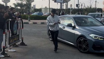 أحمد داش ودنيا عبد العزيز أول الحضور في جنازة ناهد فريد شوقي (صور)