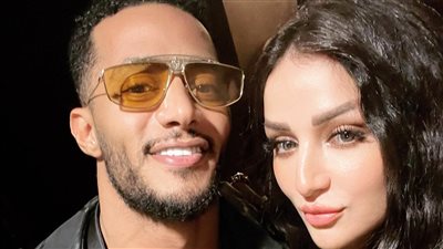 محمد رمضان يحتفل بعيد زواجه الـ 11 (فيديو)