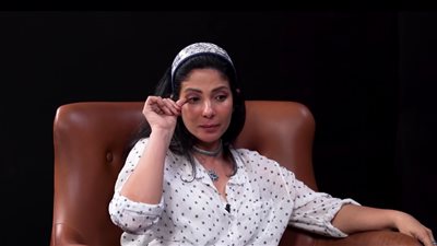 منى زكي تنعى شقيق أحمد حلمي