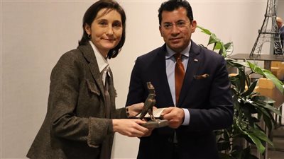 صبحي يلتقي نظيرته الفرنسية لبحث مسارات التعاون قبل استضافة فرنسا للأوليمبياد