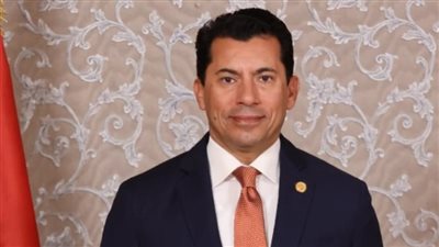 أشرف صبحي: أبارك للأهلي التتويج ومصر ستخوض مباراة أمام بوركينا فاسو بمشاركة 