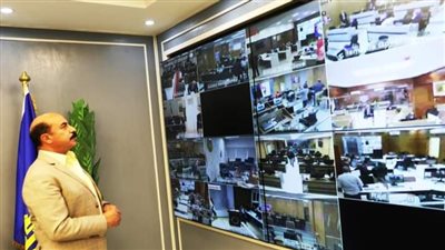محافظ أسوان يشهد تجربة عملية لجاهزية اللجان الانتخابية بالمراكز والمدن