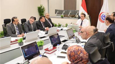 وزير الصحة يتابع استعدادات تطبيق خطة التأمين الطبي للانتخابات الرئاسية 2024
