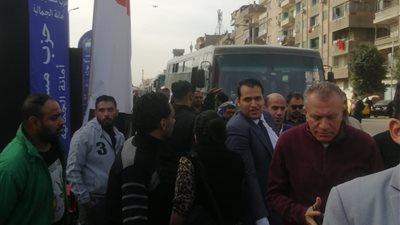 موظفو الأزهر الشريف يدلون بأصواتهم بلجنة المغتربين بالدراسة