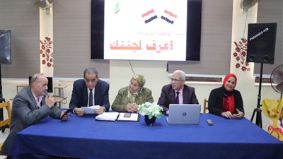 مدير تعليم القاهرة يتابع سير الانتخابات الرئاسية فى يومها الأول