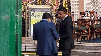 أول ظهور بعد وفاة والدها.. ريهام عبد الغفور في عزاء شقيق أحمد حلمي (صور)