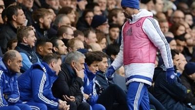 مورينيو يقلل من أهميه تصرف كوستا الإنفعالى