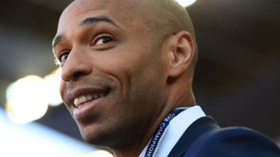 هنري يتهم فينجر بعدم حماية سانشيز !