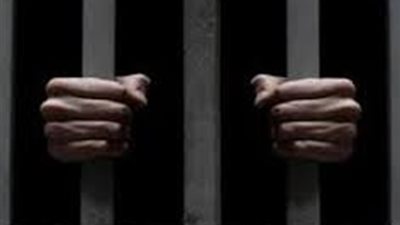 حبس اثنين من أمناء الشرطة لاتهامهم بقتل محبوس بالإسكندرية