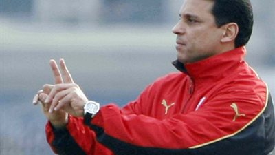 البدرى:  الحكم دبحنا ومباراة مالى مصيرية