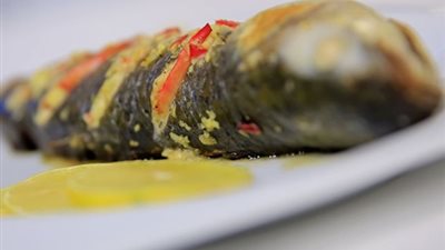 لصحة أسرتك قدمي إليهم سمك بوري بالتفاح والليمون