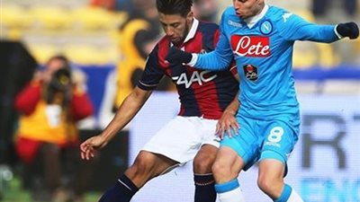 بالفيديو .. بولونيا يفوز على نابولى 3-2 ويحرمه من الصدارة