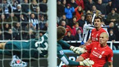 بالفيديو ... نيوكاسل يحقق المفاجأة ويهزم ليفربول بثنائية نظيفة