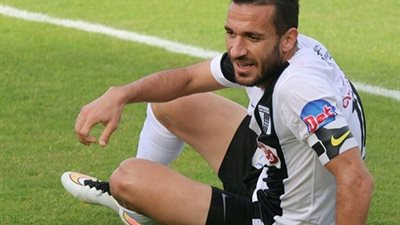 على معلول: لا توجد مفاوضات مع الاهلى