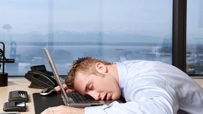 النوم أثناء العمل يحسن أداءك ويجعلك أكثر انتباها !