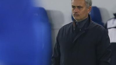 مورينيو يشن ثالث حملة ضد نجوم تشيلسي في أسبوع