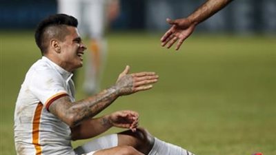 بديل صلاح الدائم يوافق على الإنضمام لبورنموث الإنجليزى