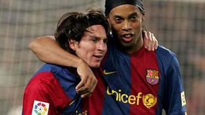 ميسى : نفذت طلب رونالدينيو بعد رحيله