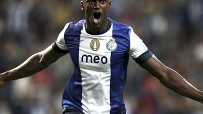 توتنهام يزاحم تشيلسي على ضم مهاجم أتلتيكو مدريد