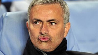 وكيل أعمال مورينيو ينفى ارتباط موكله بأى نادى حتى الان