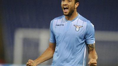 على طريقة ديباى .. مانشستر يونايتد يريد نجم لاتسيو