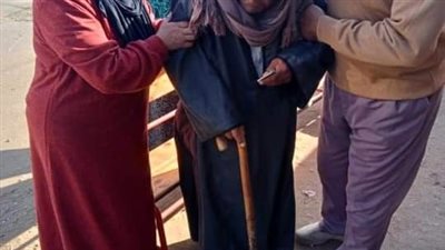 «جيت أشارك عشان أحفادي».. أكبر معمر بالغربية 115 سنة يدلى بصوته في الانتخابات الرئاسية
