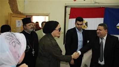  النائبة رحاب موسى تدلي بصوتها في الانتخابات بدمياط