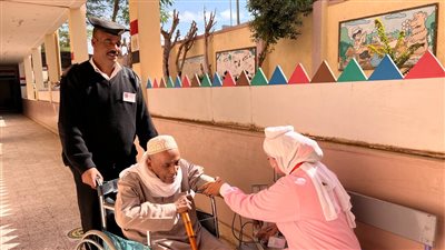 استمرار تقديم الخدمات الطبي بلجان الانتخابات الرئاسية بمحافظات التأمين الصحي الشامل (صور)